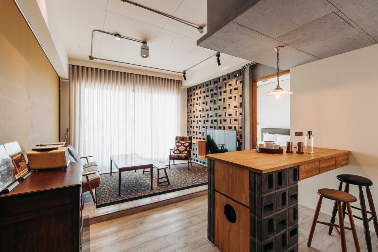 U.I.J Hotel & Hostel Tajnan Kültér fotó