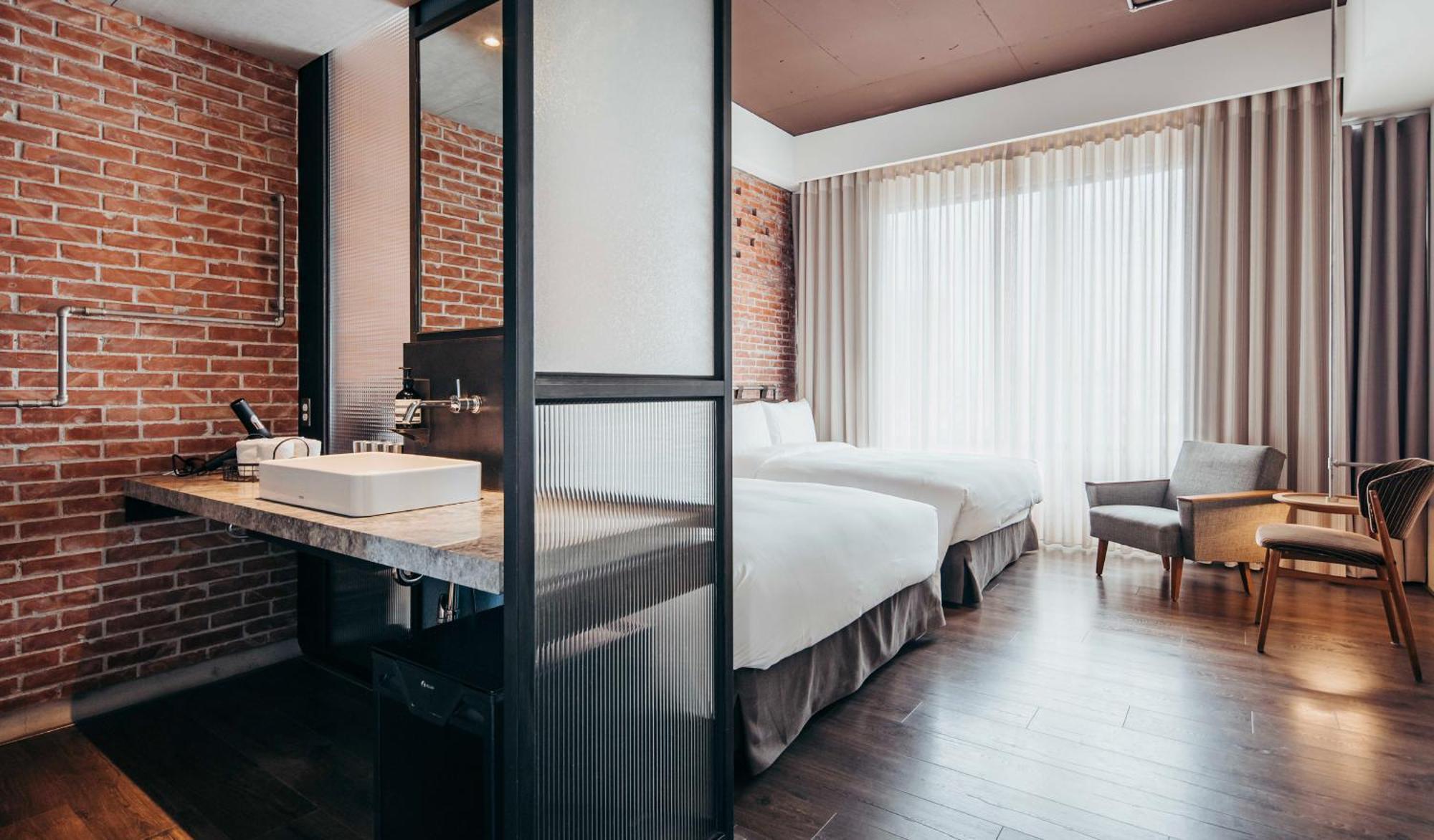 U.I.J Hotel & Hostel Tajnan Kültér fotó