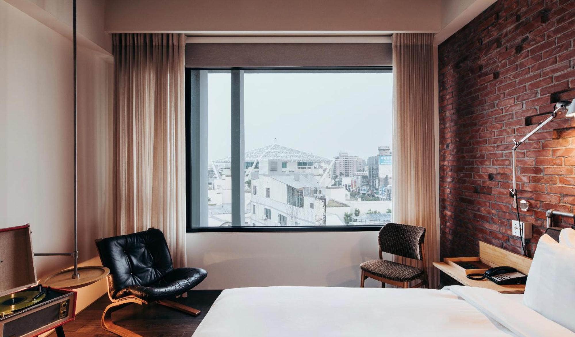 U.I.J Hotel & Hostel Tajnan Kültér fotó