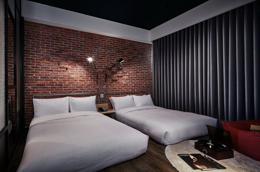 U.I.J Hotel & Hostel Tajnan Kültér fotó